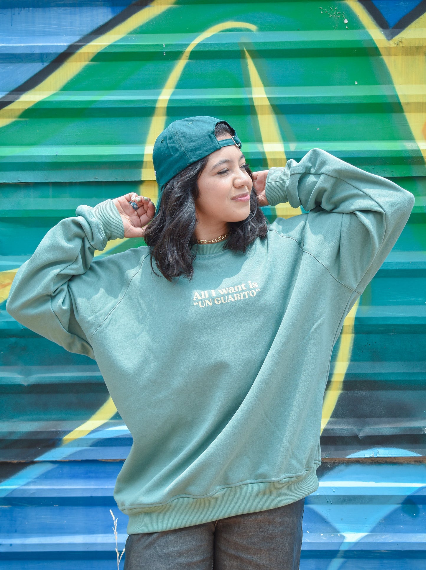 Sweater l All I Want is "UN GUARITO"