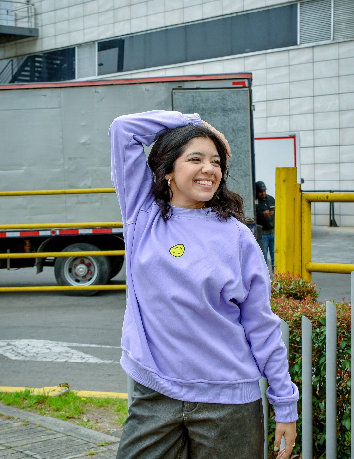 Sweater l Carita " I Need Guaro"